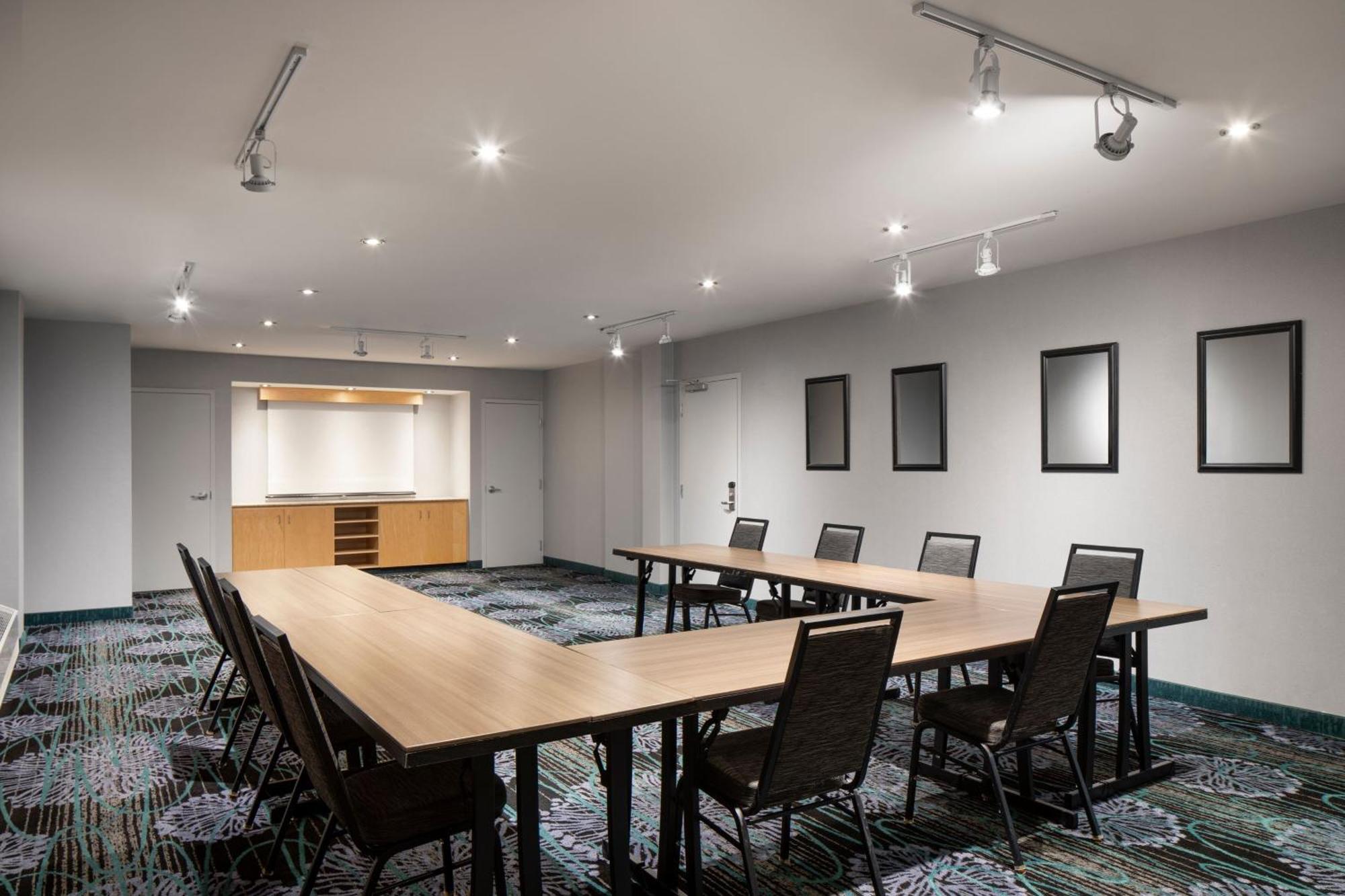Courtyard By Marriott St. John'S Newfoundland Hotel Екстериор снимка